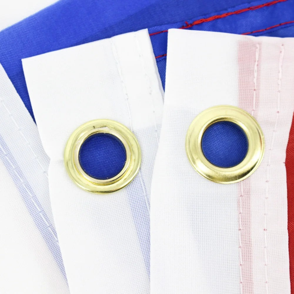 Kroatien Flagge 90x150 cm – Polyesterfahne mit Befestigungsösen